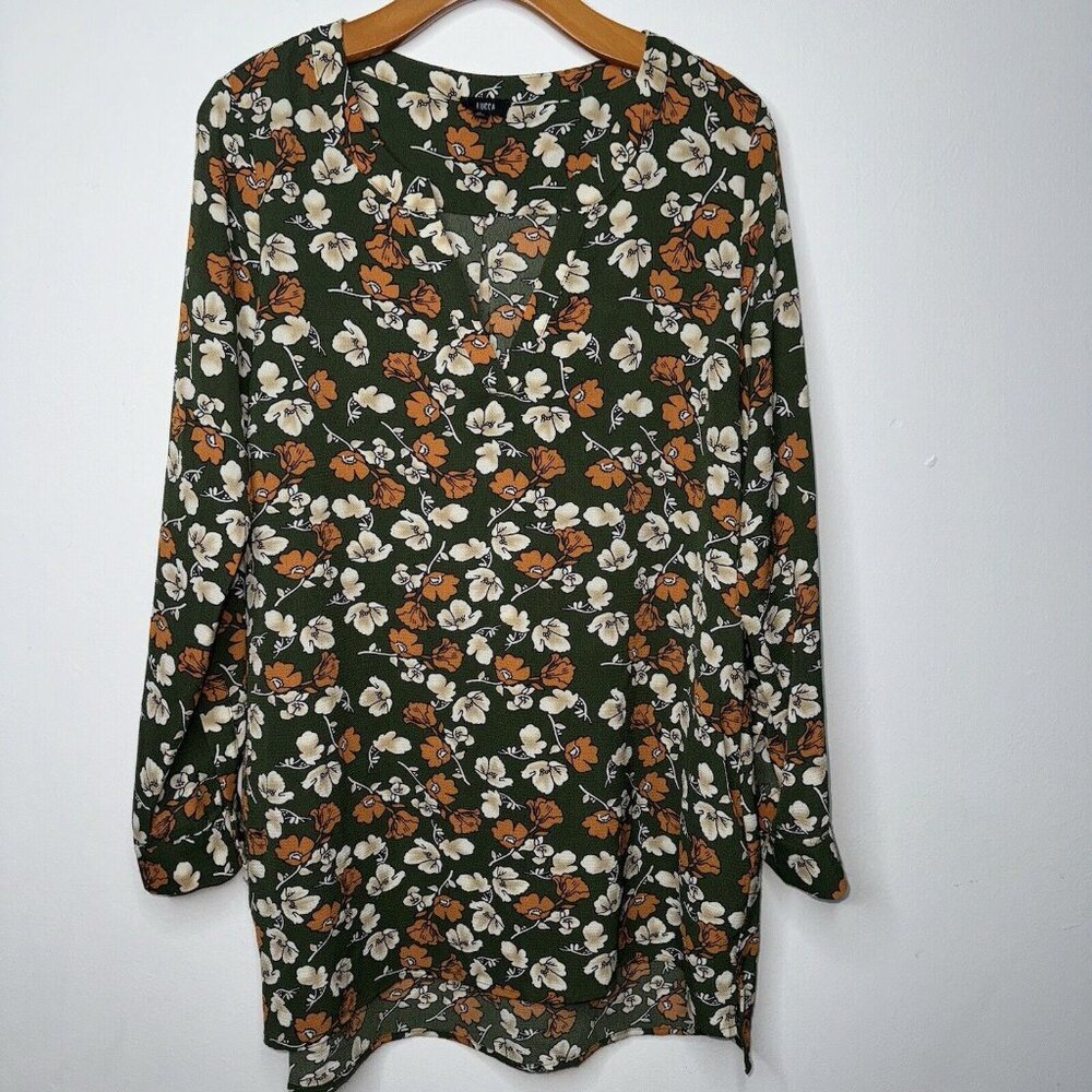 Lucca Women's  Blouse ‎ Floral V-Neck Shirt Tunic Top Size Large Pocket on side